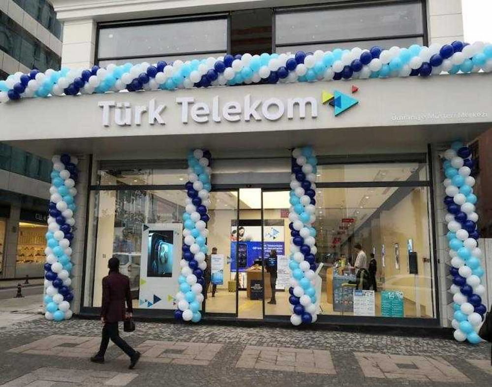 Buying Turk Telekom SIM Card at Store